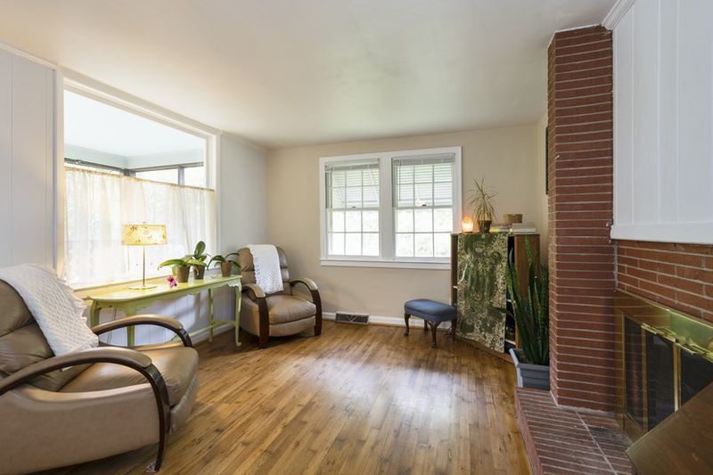 618 Colgate St, Durham, NC 27704
