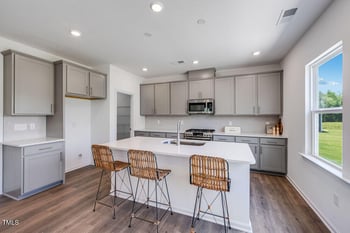 618 Contento Ct, Sanford, NC 27330