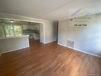 618 Dashland Dr #B, Fayetteville, NC 28303