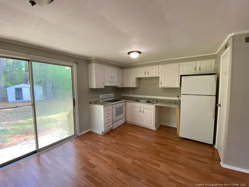 618 Dashland Dr, Fayetteville, NC 28303