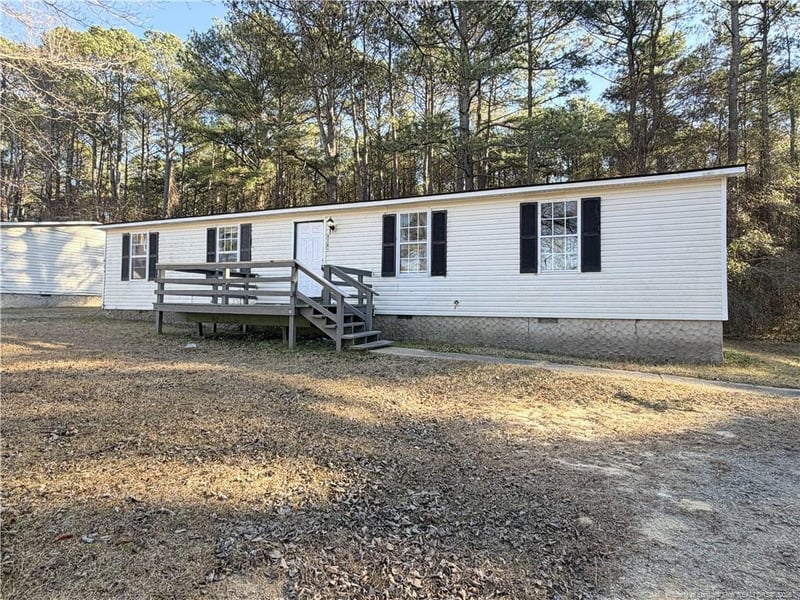618 Dashland Dr, Fayetteville, NC 28303
