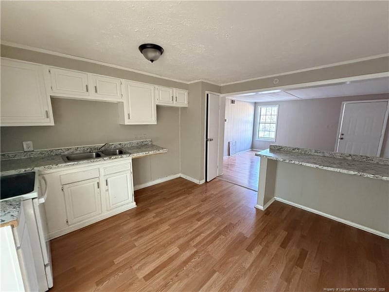 618 Dashland Dr, Fayetteville, NC 28303