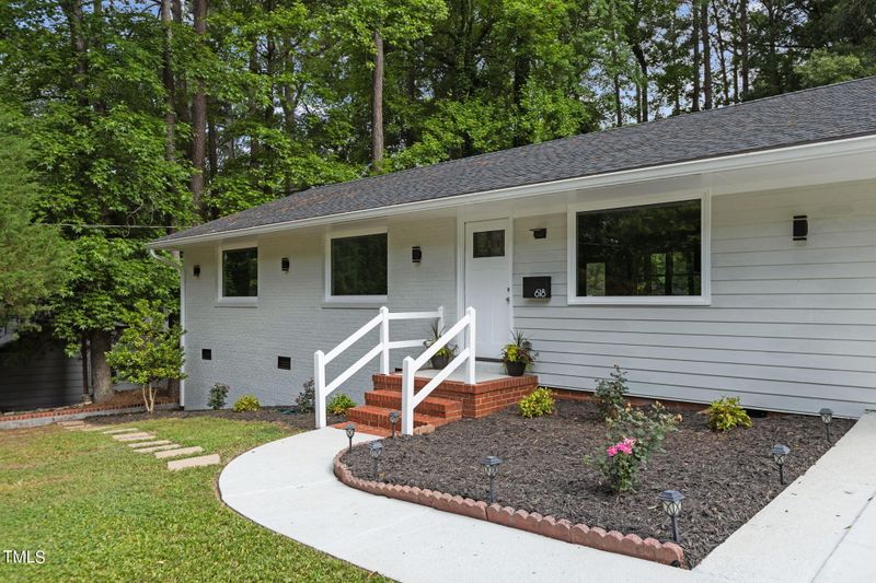 618 Dorset Dr, Cary, NC 27513