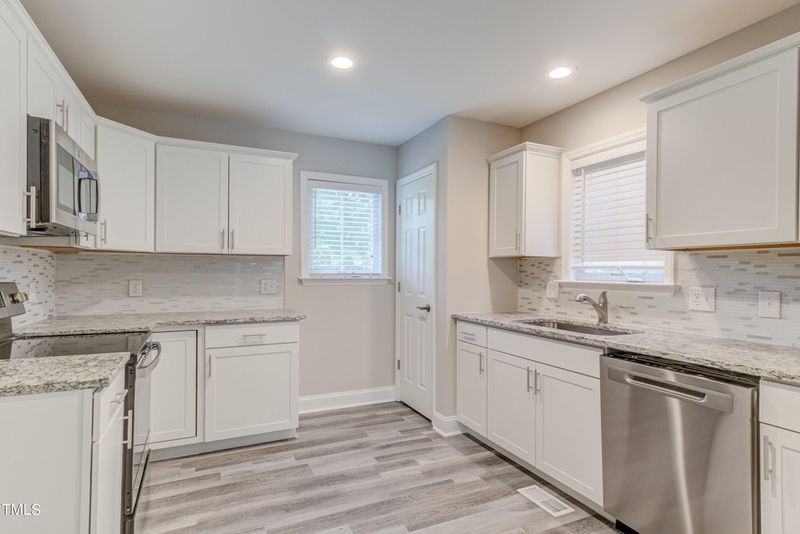 618 Eastway Ave, Durham, NC 27703