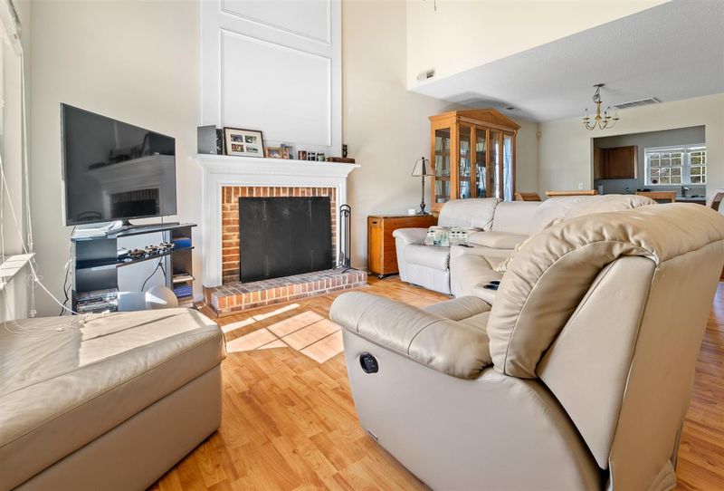 618 Edenberry Dr, Durham, NC 27713