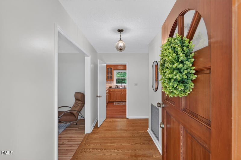 618 Kingsbury Dr, Durham, NC 27712