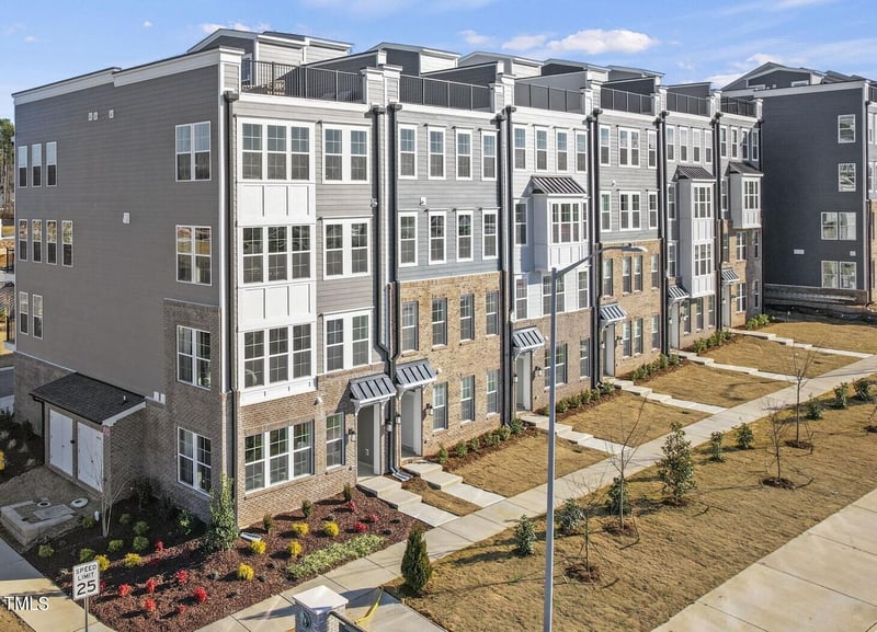 618 Market Grove Dr #200, Wake Forest, NC 27587