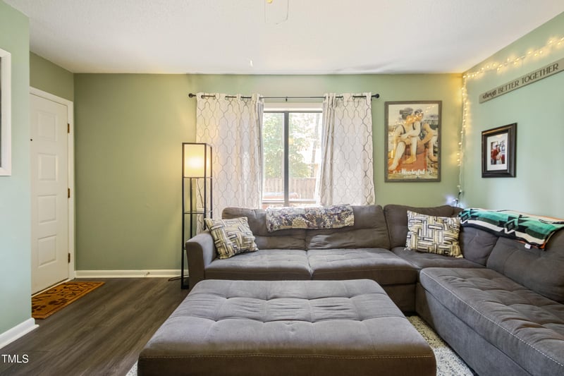 618 Mosswood Ln, Fayetteville, NC 28311