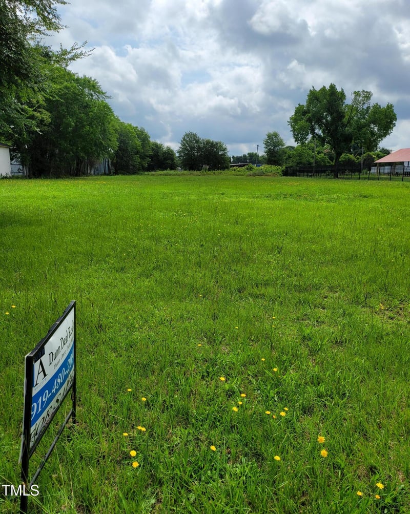 618 Orange St, Fayetteville, NC 28301