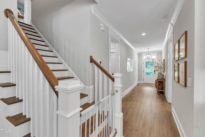 618 Sunset Ave, Apex, NC 27502