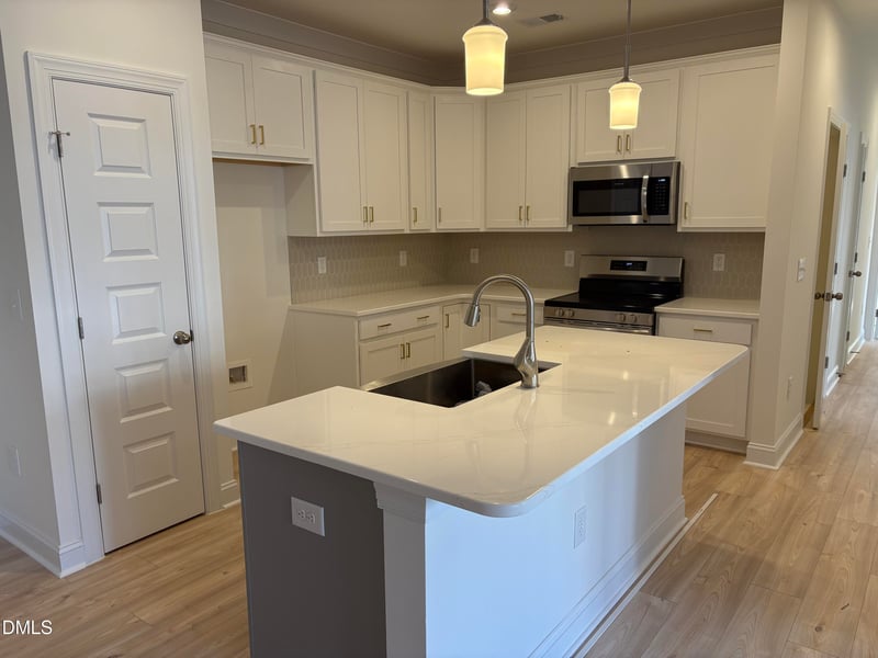 618 Weather Ridge Ln #28, Cary, NC 27513