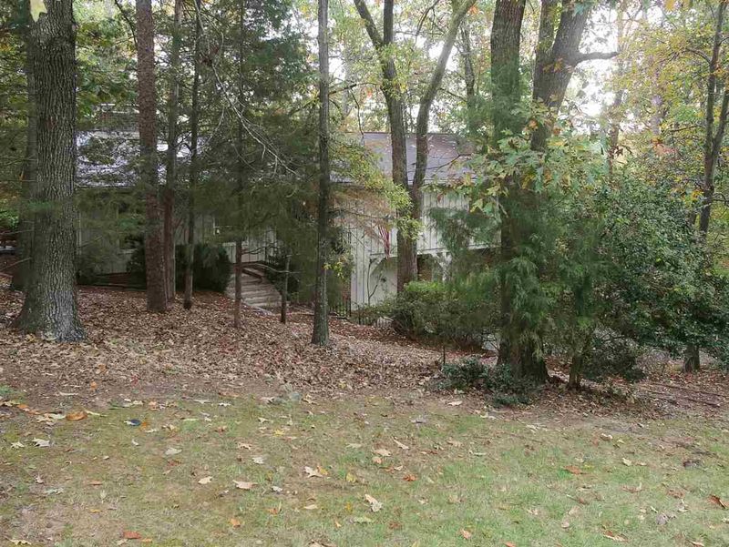 618 Wells Ct, Chapel Hill, NC 27514