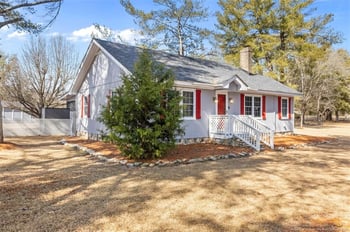 6180 Tabor Church Rd, Fayetteville, NC 28312