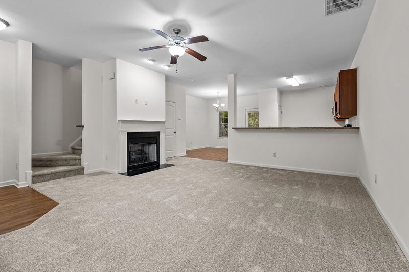 6185 Neuse Wood Dr, Raleigh, NC 27616