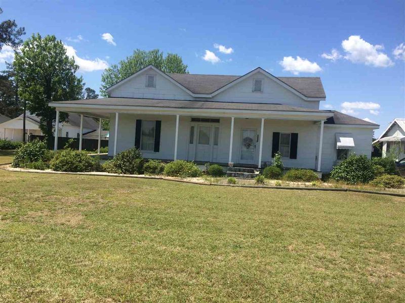 6186 Fairground Rd, Dunn, NC 28334