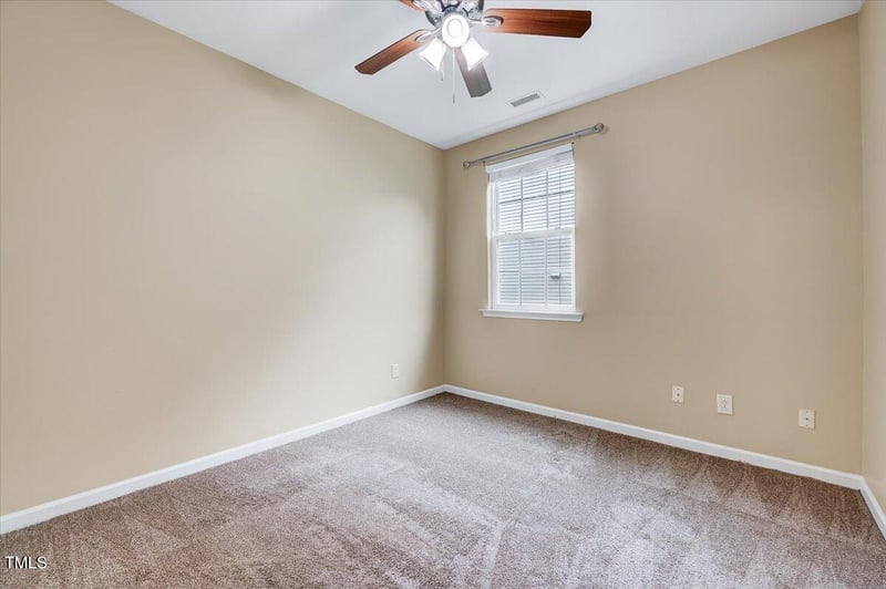 619 Ashburn Ln, Durham, NC 27703