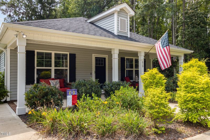 619 Barbour St, Clayton, NC 27520