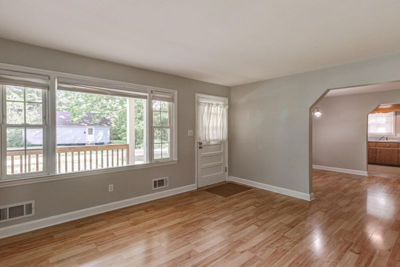 619 Brewer Ave, Wake Forest, NC 27587