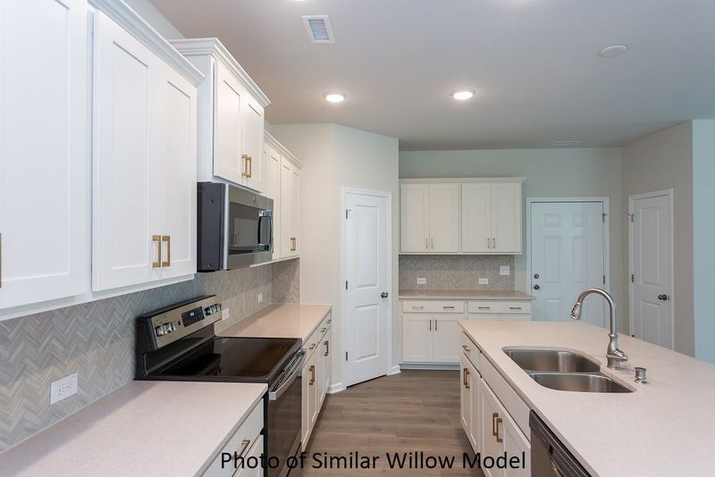 619 Crestdale Dr #153, Clayton, NC 27520