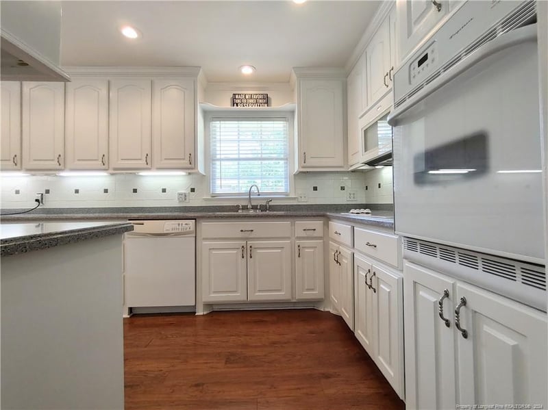 619 Mcleod Dr, Sanford, NC 27330