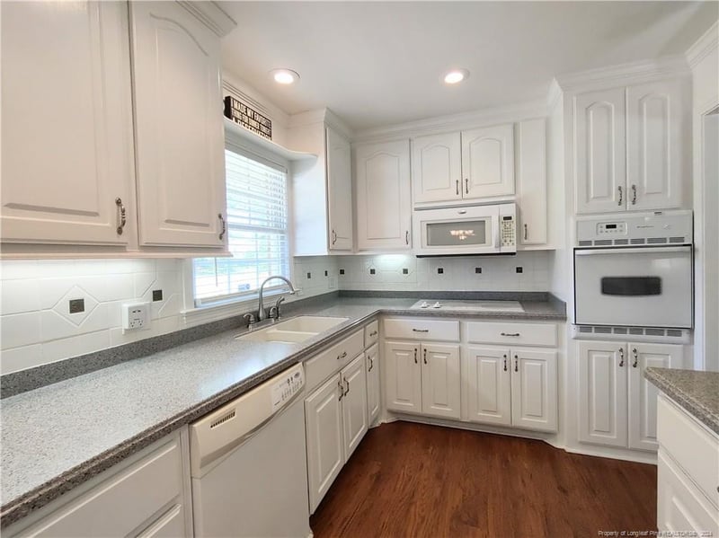 619 Mcleod Dr, Sanford, NC 27330