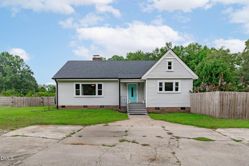 619 Stallings Rd, Zebulon, NC 27597