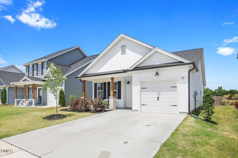 619 Sturgeon St, Smithfield, NC 27577