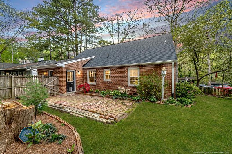 619 Sunset Dr, Sanford, NC 27330