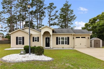 6191 Birchbrook Dr, Hope Mills, NC 28348