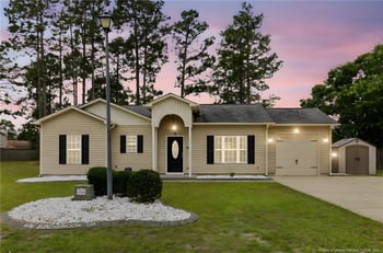 6191 Birchbrook Dr, Hope Mills, NC 28348