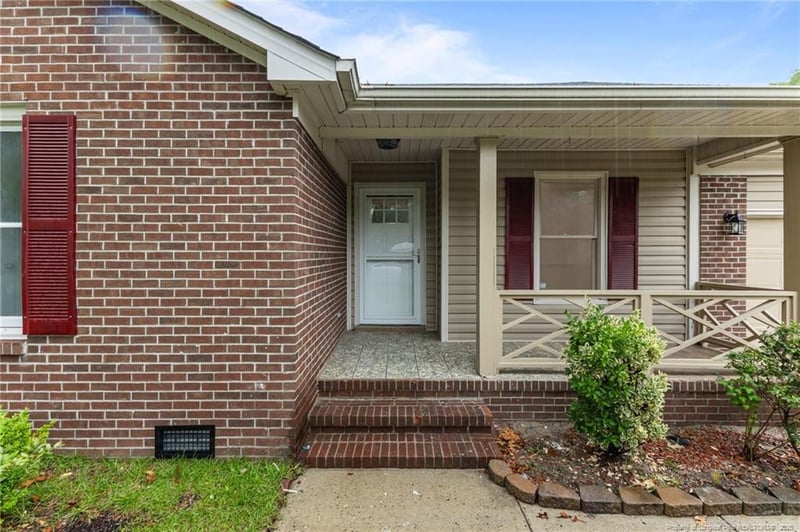 6196 Lake Trail Dr, Fayetteville, NC 28304