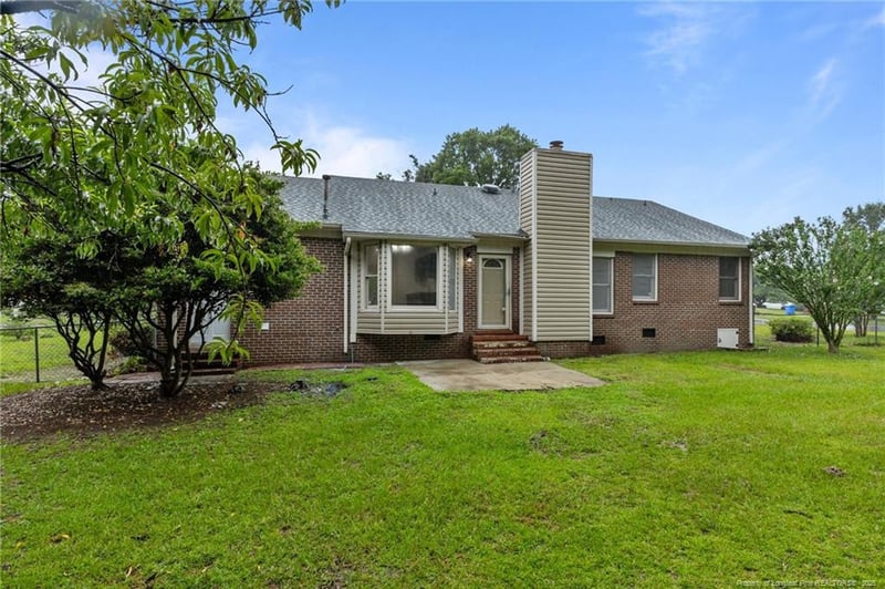 6196 Lake Trail Dr, Fayetteville, NC 28304