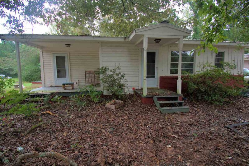 6197 Old Fairground Rd, Benson, NC 27504