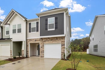 62 Bloodroot St, Angier, NC 27501