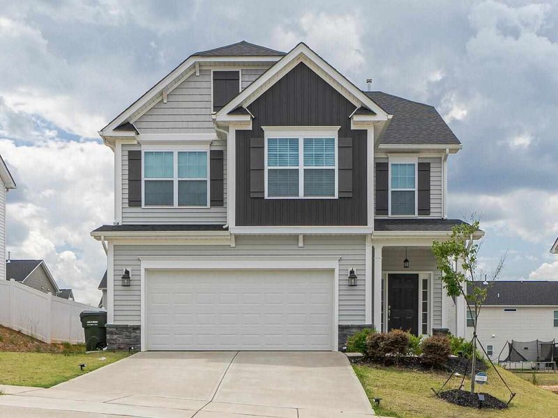 62 W Falcon Ct, Clayton, NC 27520