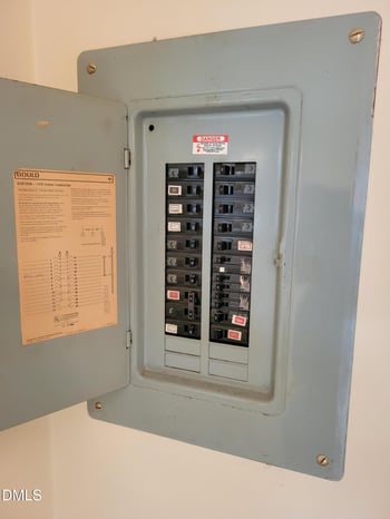 62 Indian Trl, Sanford, NC 27332