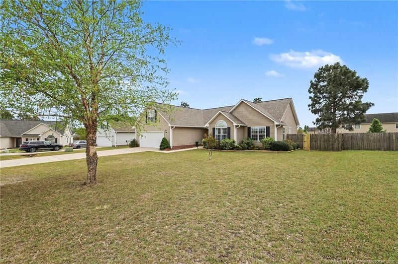 62 Macon Ct, Sanford, NC 27332