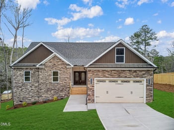 62 Ponchartrain St, Fuquay Varina, NC 27526