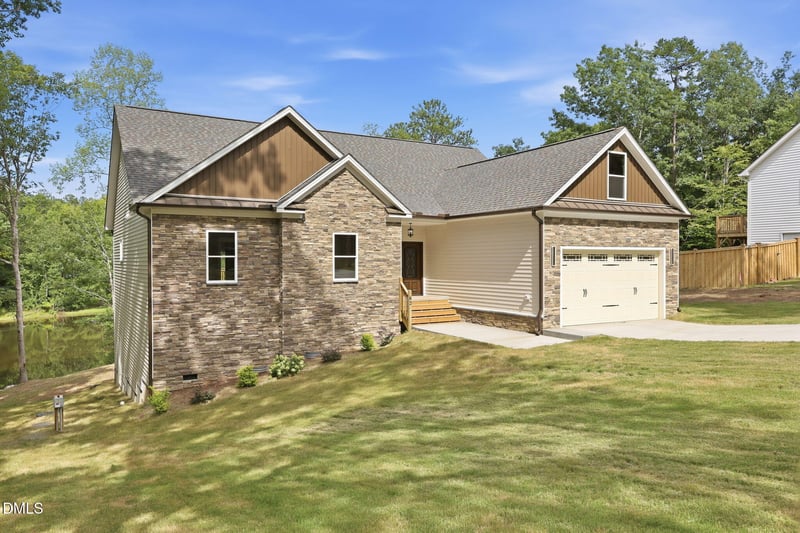 62 Ponchartrain St, Fuquay Varina, NC 27526