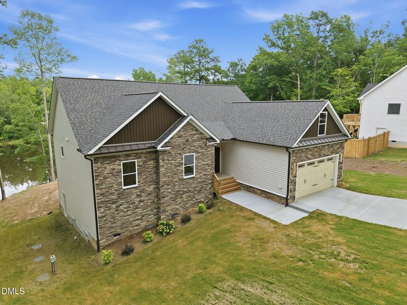 62 Ponchartrain St, Fuquay Varina, NC 27526