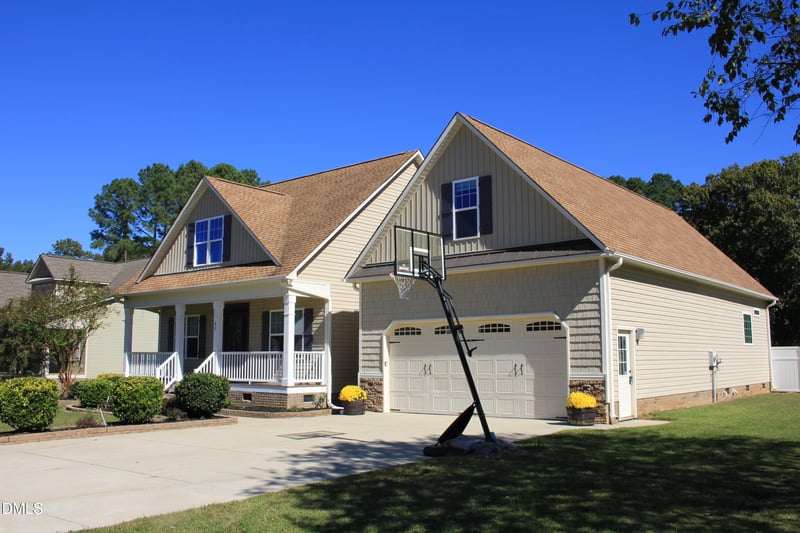 62 Ryland Dr, Clayton, NC 27520