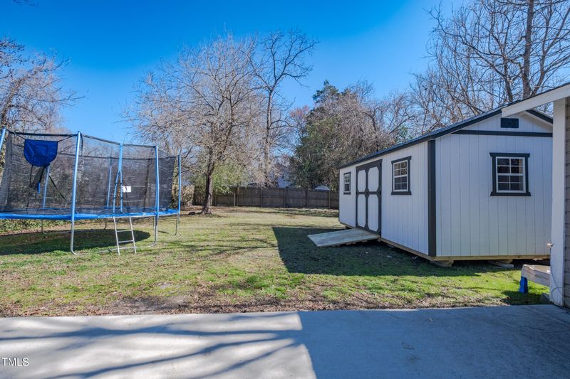 620 Atwater St, Burlington, NC 27215