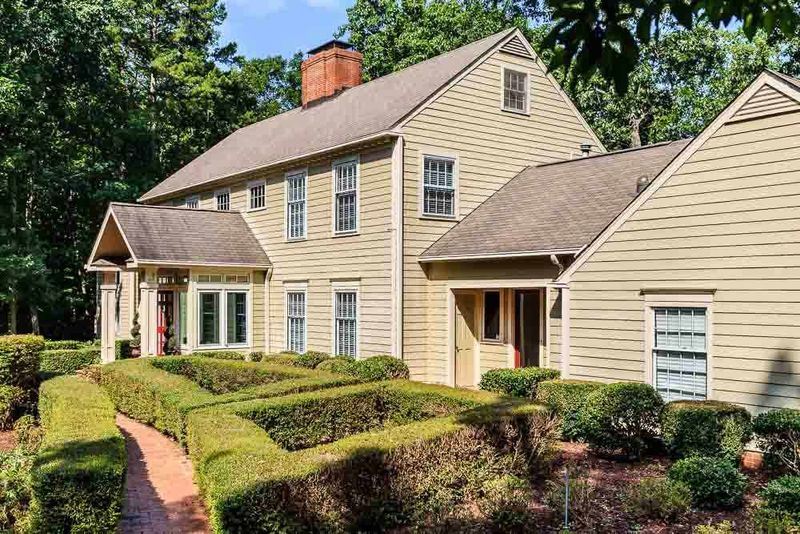 620 Beech Tree Ct, Chapel Hill, NC 27514