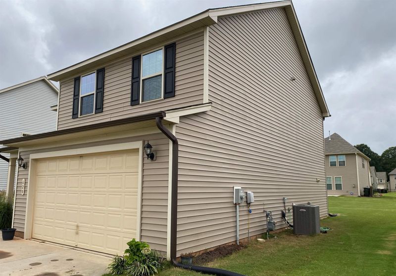 620 Bunker Ct, Mebane, NC 27302