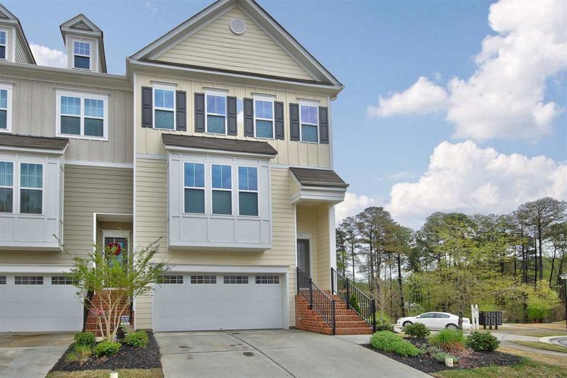 620 Edgewater Ridge Ct, Apex, NC 27523