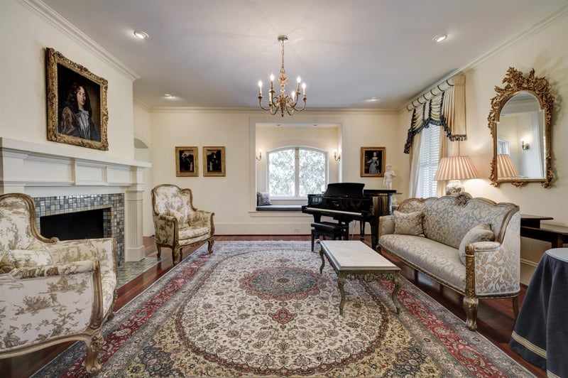 620 Franklin St, Chapel Hill, NC 27514