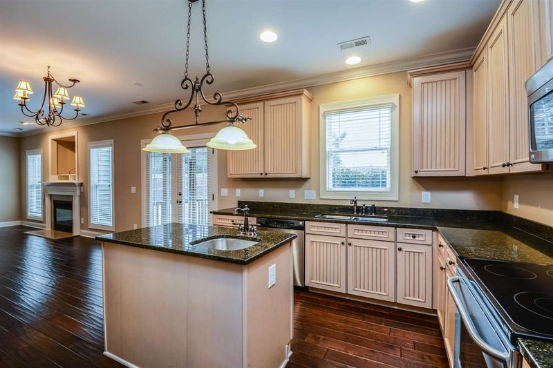 620 Hadlow St, Fuquay Varina, NC 27526