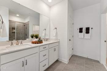 620 Hedrick Rdg Rd #102, Cary, NC 27519