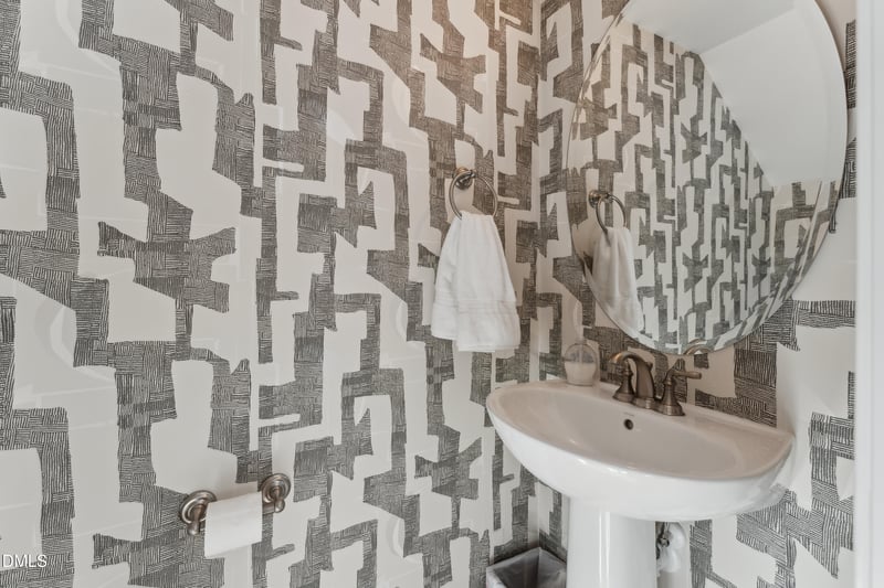 620 Hedrick Ridge Rd #112, Cary, NC 27519