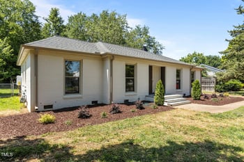620 Red Carriage Ave, Durham, NC 27704